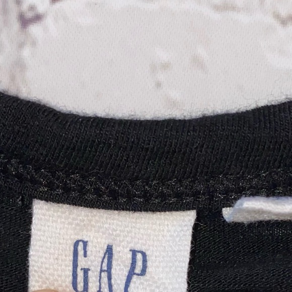 🇺🇸 Gap True Black Sleeveless Ruffle Back Top - Picture 6 of 9